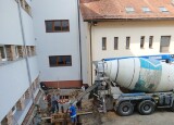 Školní dvůr (08).jpg